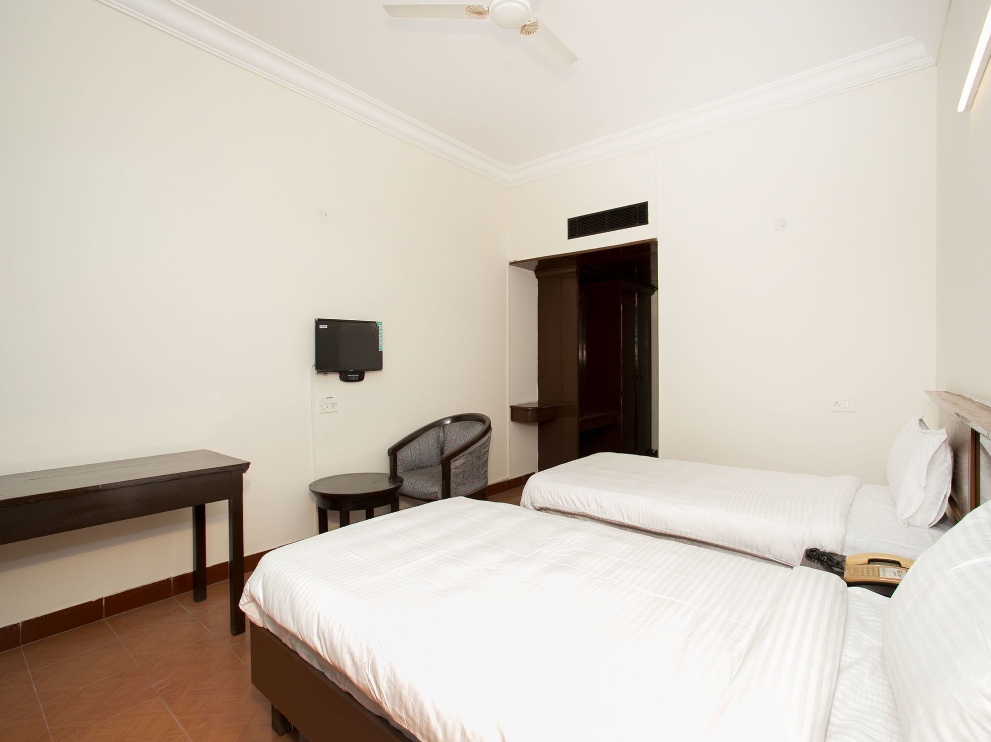 Hotel Oyo 10478 Raj Residency Bangalore Exterior foto