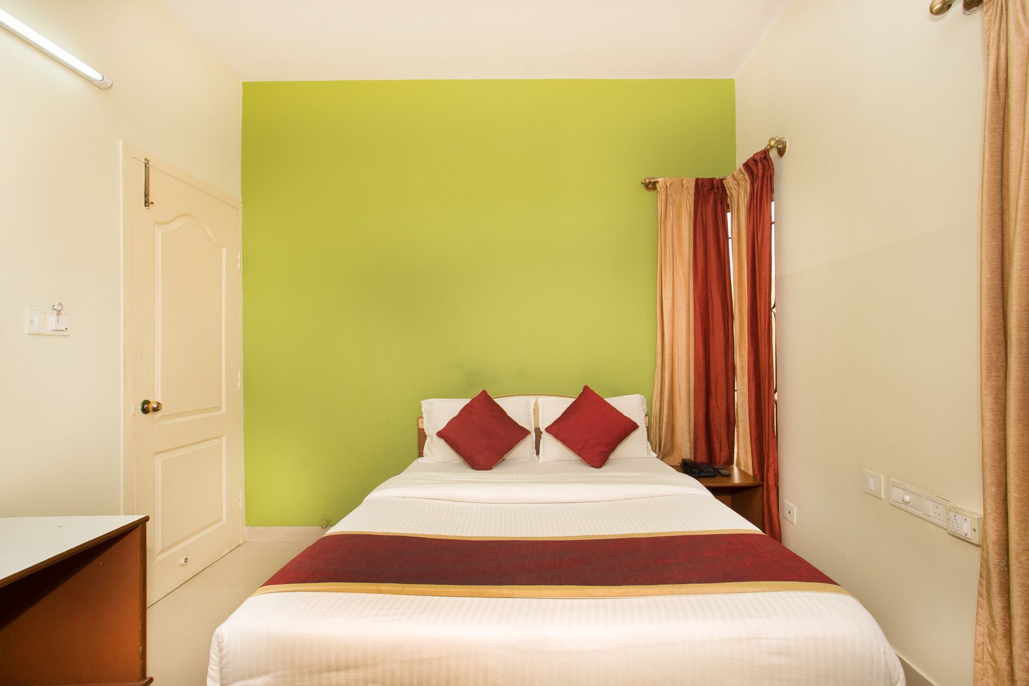 Hotel Oyo 10478 Raj Residency Bangalore Exterior foto